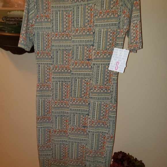 LuLaRoe dress - Picture 2 of 4